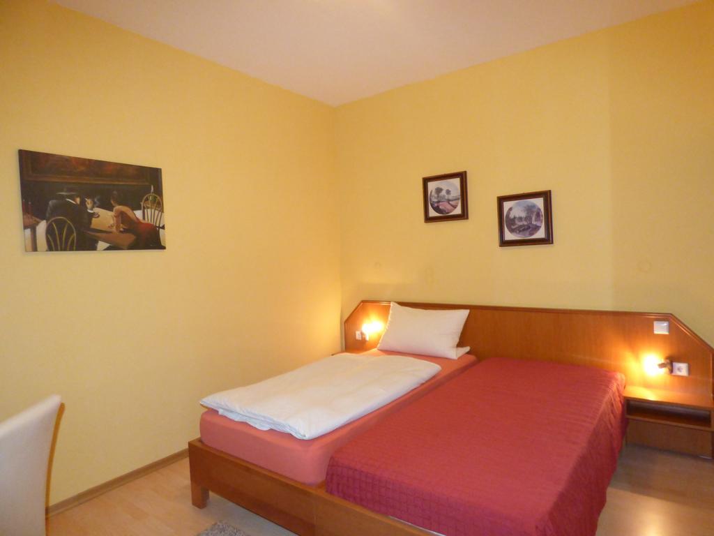 Hotel Diele Детмольд Экстерьер фото